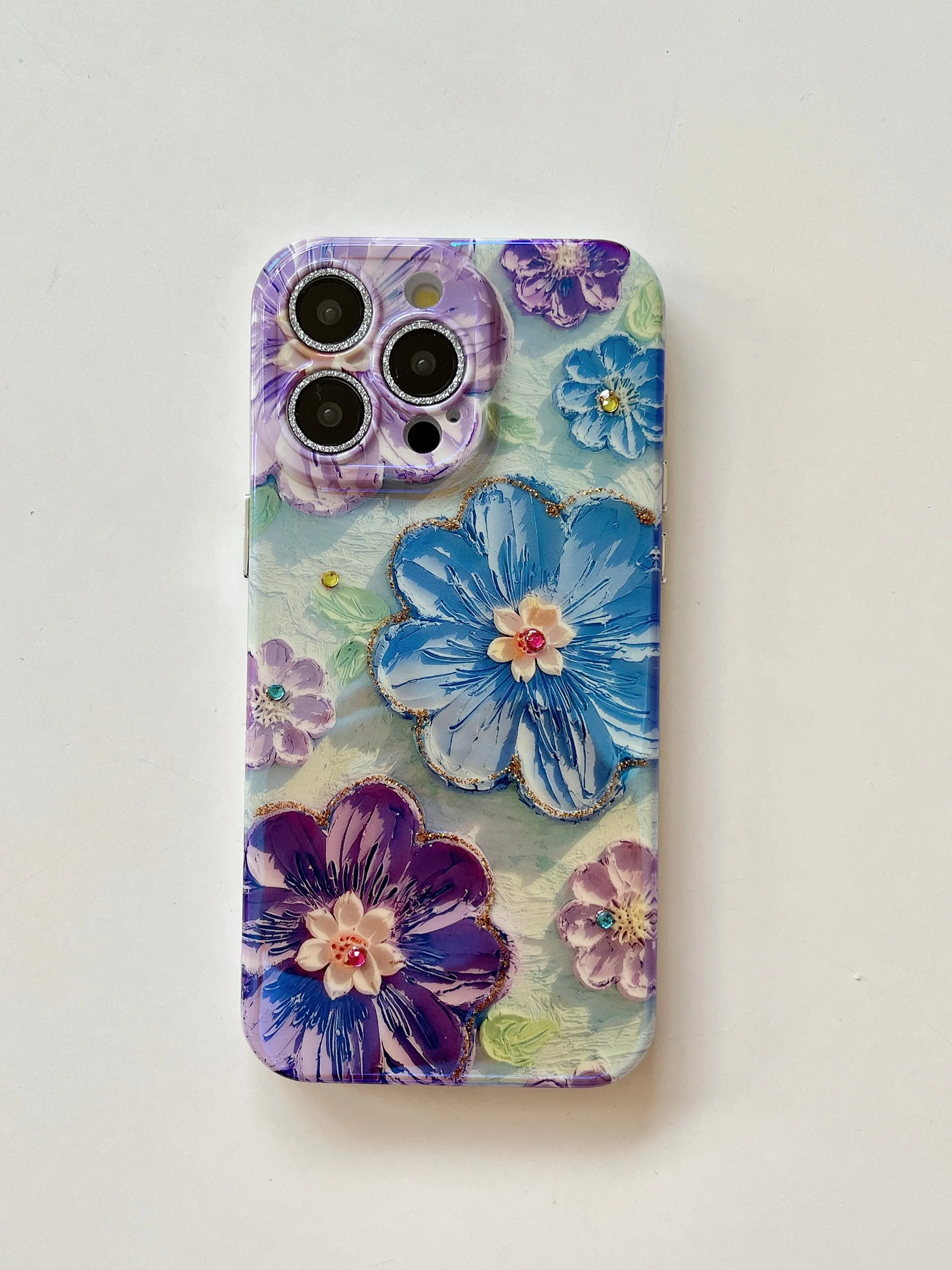 3D Effect Holographic Effect Silicon Case for iPhone With Diamond Camera Protection ( Daisy Family )